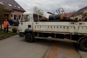 Sběr kovového šrotu